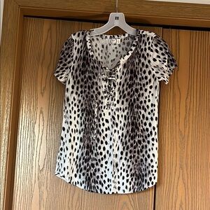 Stylish Leopard Print Lace-Up Top